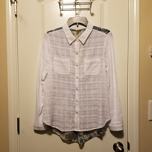 Cupio Blush White Gauzy L/S Blouse -- Size M